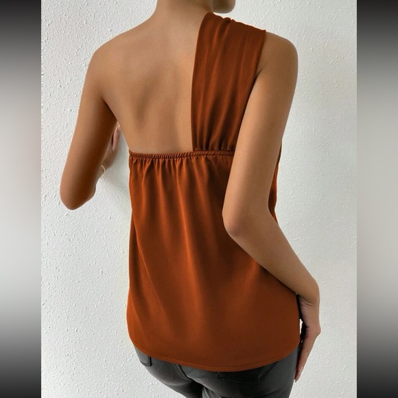 Luxe one shoulder twist front satin blouse - Picture 4 of 15